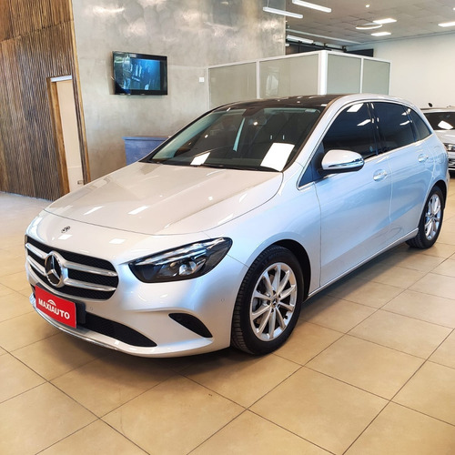 Imagen 1 de 12 de Mercedes Benz B200 Progressive