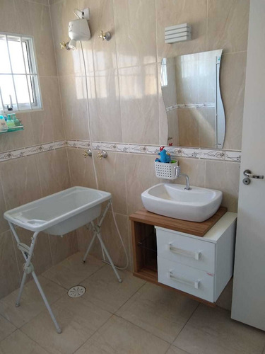 Imagem 2 de 14 de Vendo Ou Troco Lindo Sobrado Com Três Suites E Edícula Vi351