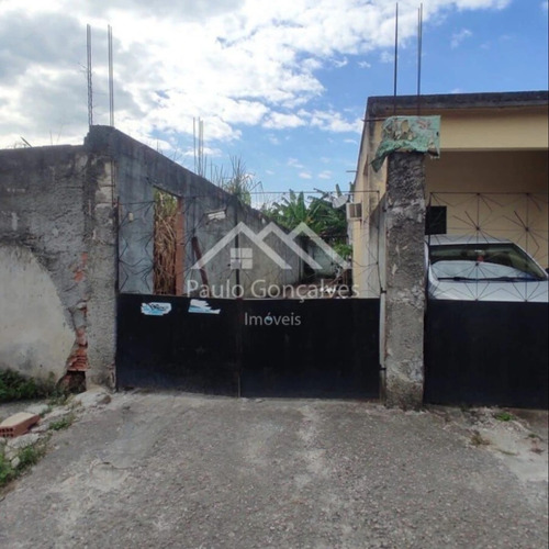 Vendo Duas Casas Mais Um Terreno Ao Lado