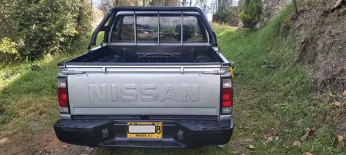 Nissan Frontier 2.5 Std D22 4x2