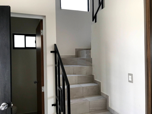 Imagen 7 de 16 de Casa Minimalista Con Amplia Terraza 3r En Privada A 50 Min Al Norte De Cdmx En La Entrada A Pachuca