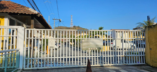 Casa Reformada Com 115m² Em Condomínio E Com Valor Abaixo Do Mercado!