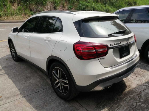 Mercedes Benz Clase Gla 200 2018 1.6 Fwd Aut.secuencial 482