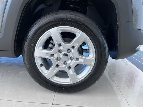 Imagen 20 de 22 de Jeep Renegade