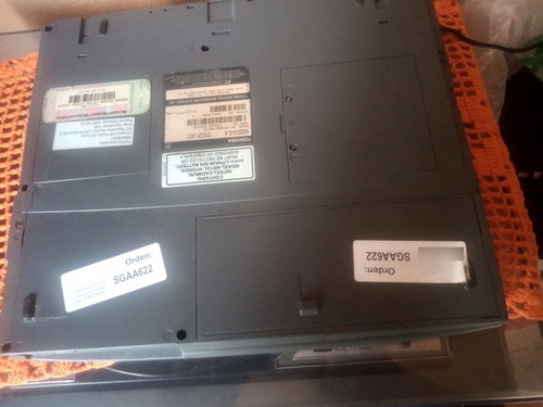 Antigo Notebook Toshiba Satellite Pro 4200 (tela Quebrada) Cinza (Usado)