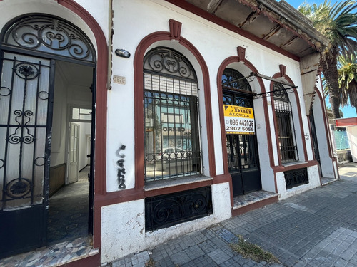 Grecia Y Ecuador - Local Con Vivienda En Plena Zona Comercial
