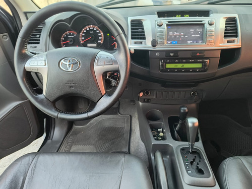 Toyota Hilux 3.0 Srv Cab. Dupla Turbo 4x4 4p
