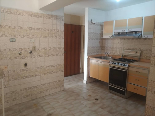 Imagen 3 de 14 de Apartamento En Alquiler En Las Delicias 04166467687