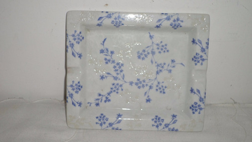 Cenicero De Porcelana Oriental China Flores Bajo Relieve 