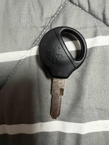 Carcaza De Llave Porta Chip Peugeot 106/206/207/306 Original