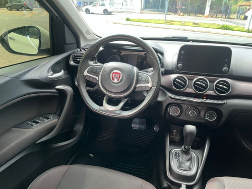 Fiat Cronos 1.8 Precision 16v Flex Aut. 4p