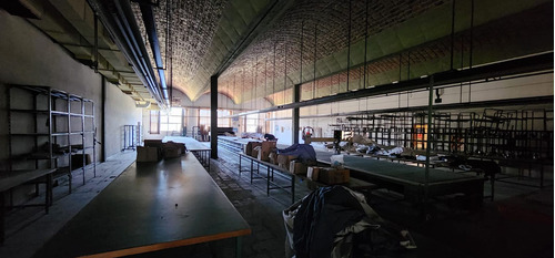 Se Alquila Fabrica En Parque Industrial De Junín