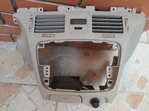 Consola Central De Tablero Hyundai Sonata 3.3 2005-2009