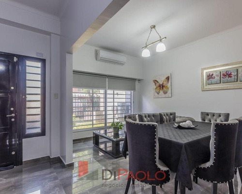 Venta · Casa En San Martín · Parque · Piscina