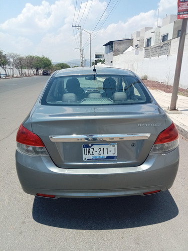 Dodge Attitude 1.2 Sxt Mt