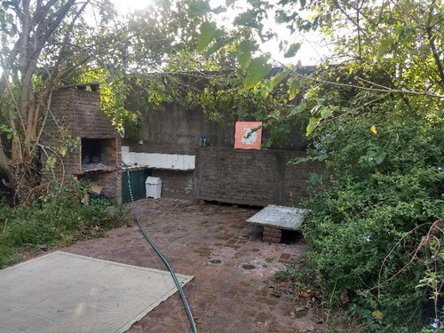 Imagen 4 de 7 de Casaquinta En Venta - Barrio El Cazador