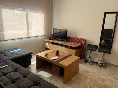 Imagen 2 de 19 de Apartamento De 1 Dormitorio Con Parrillero Propio, Peninsula, Punta Del Este.