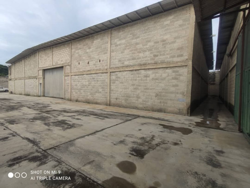 Imagen 4 de 15 de Venta De Galpon En Zona Industrial Palo Negro.