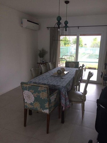 Casa En Venta De 3 Dormitorios En Barrio Privado La Comarca, Sobre Corredor Bancalari.