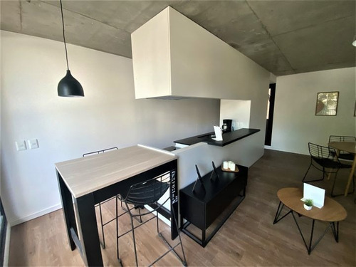 Imagen 2 de 7 de Venta Apartamento 2 Dormitorios, 01 Del Centro