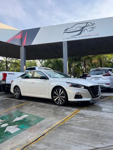 Nissan Altima Sr 2.0 Lts