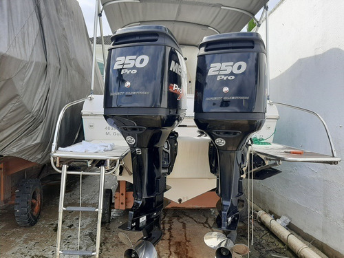 Lancha 33 Cabriolét 2016 Não Focker Phantom Sedna