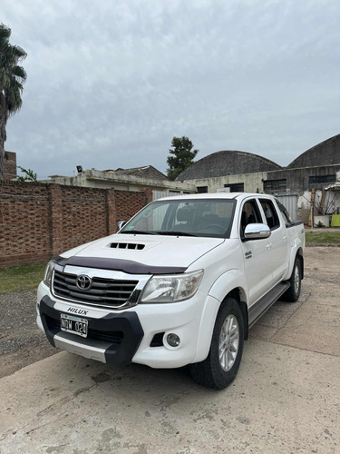 Toyota Hilux 3.0 Cd Srv Cuero 171cv 4x2