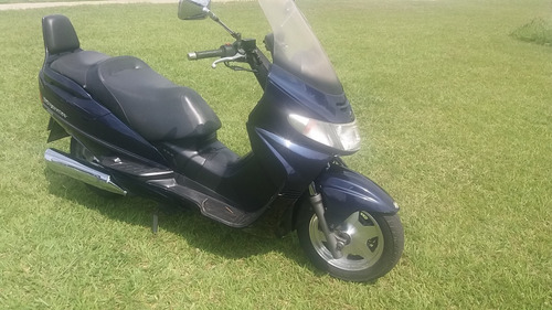 Suzuki Burgman 400