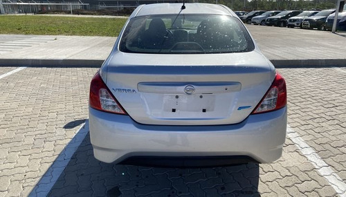 Nissan Versa Sense 1.6 2018