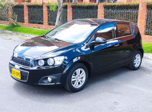 Chevrolet Sonic 1.6 Lt 5 p