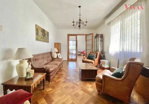 Casa En Arriendo De 6 Dorm. En Providencia