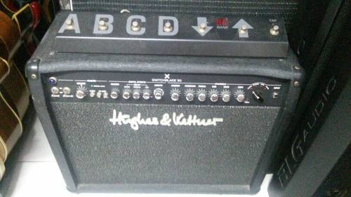 Amplificador Hughes & Kettner Switchblade Combo 50 Valvular para guitarra de 50W