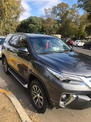 Toyota Hilux 2.8 Cd Srx 177cv 4x4 At 2020
