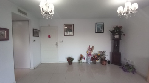 Departamento En Venta Morón Centro