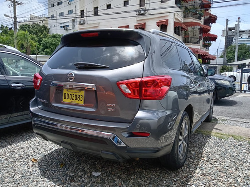 Nissan Pathfinder Sv 2018