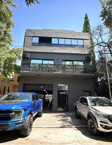 Venta Galpón Depósito Villamaipu Sanmartin + 2dtos