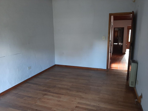 Venta Casa 5 Ambientes Centro De Lujan