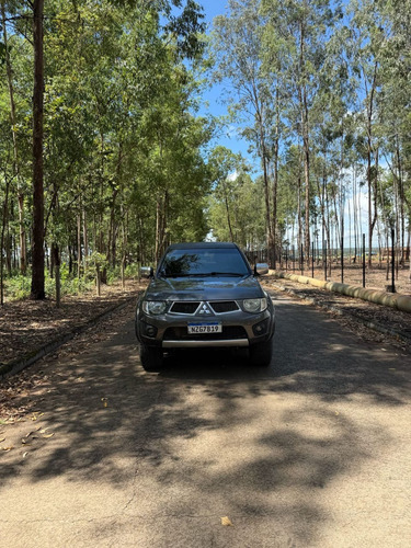 Mitsubishi L200 3.2 Triton Hpe Cab. Dupla 4x4 4p