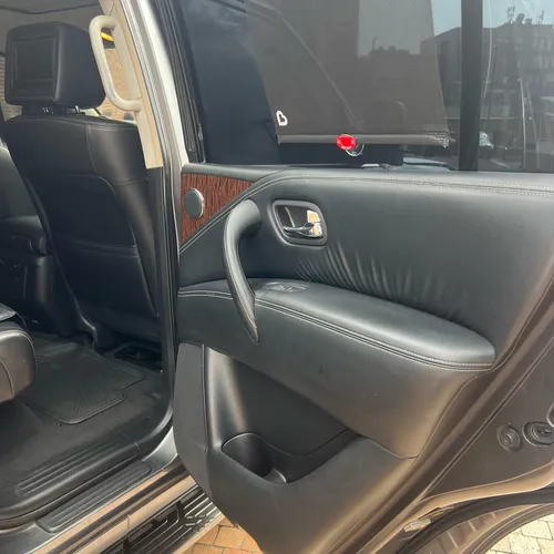 Nissan Patrol 5.6 Y62 King