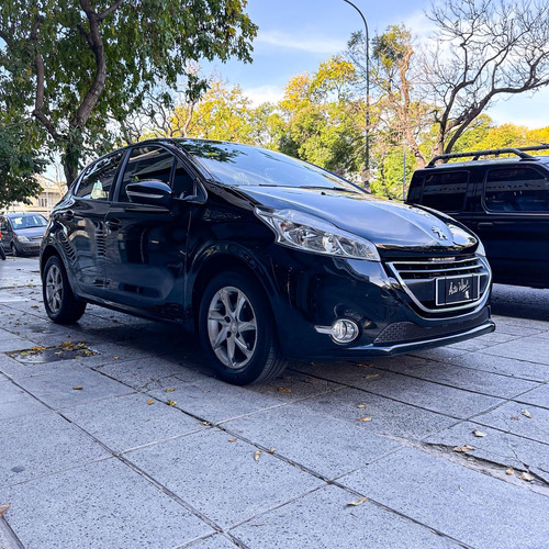 Peugeot 208 1.5 Allure Touchscreen