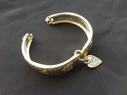 Pulsera Cyzone. Pieza De Bisutería De Fantasía. (Usado)
