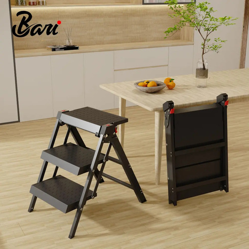 Escalera Plegable Negra De Tres Peldaños Para Puerta