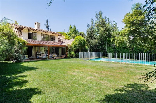Imagen 22 de 24 de Casa De 5 Dorm + Servicios. Colegios Everest Y Santiago