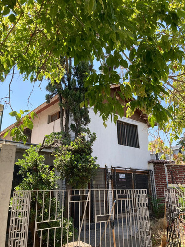 Casa Comercial En Arriendo/ Oficina/ Centro Medico