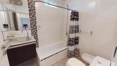 Venta. Departamento. 3 Ambientes. Parque Centenario
