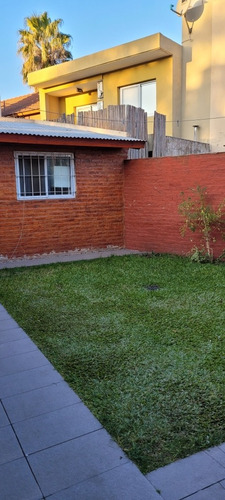 Imagen 2 de 14 de Duplex En Venta En Barrio Democracia Ciudad Evita