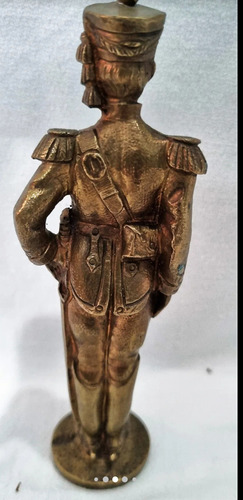 Figura De Granadero De Bronce. Muy Trabajado. Dorado (Usado)