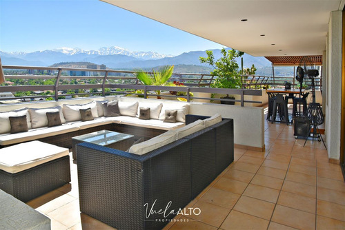 Depto. En Venta 5 Dorm. / Gran Terraza / 4 Estacionamientos