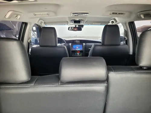 Toyota Fortuner 2,4l Srv Diesel 2023 4x2 At