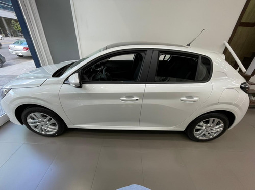 Imagen 8 de 15 de Peugeot 208 2023 1.6l Active Pack
